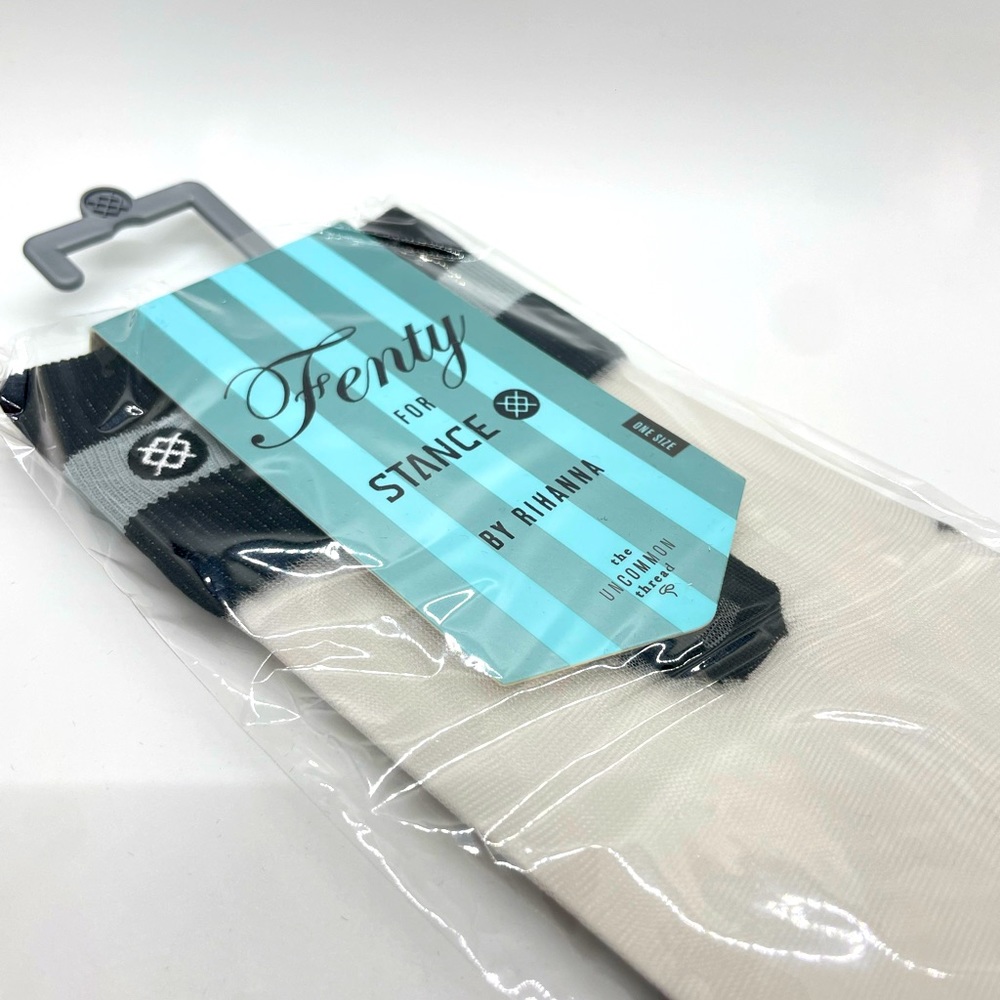 Stance X Rihanna Anklet 🖤🎱